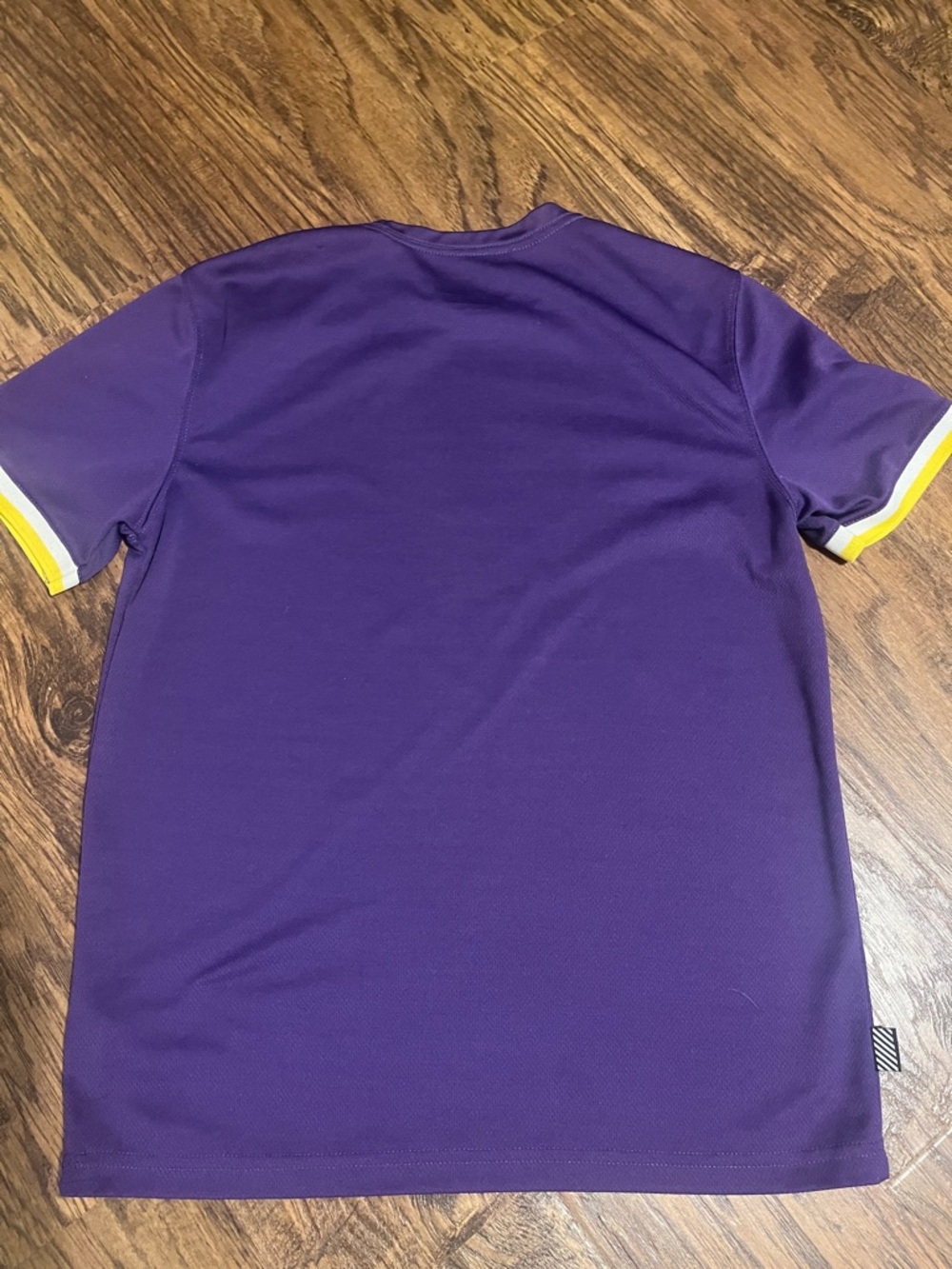 NBA Purple Short-Sleeve Tee with Yellow and White Accents, teenager boys medium - Picture 5 of 5